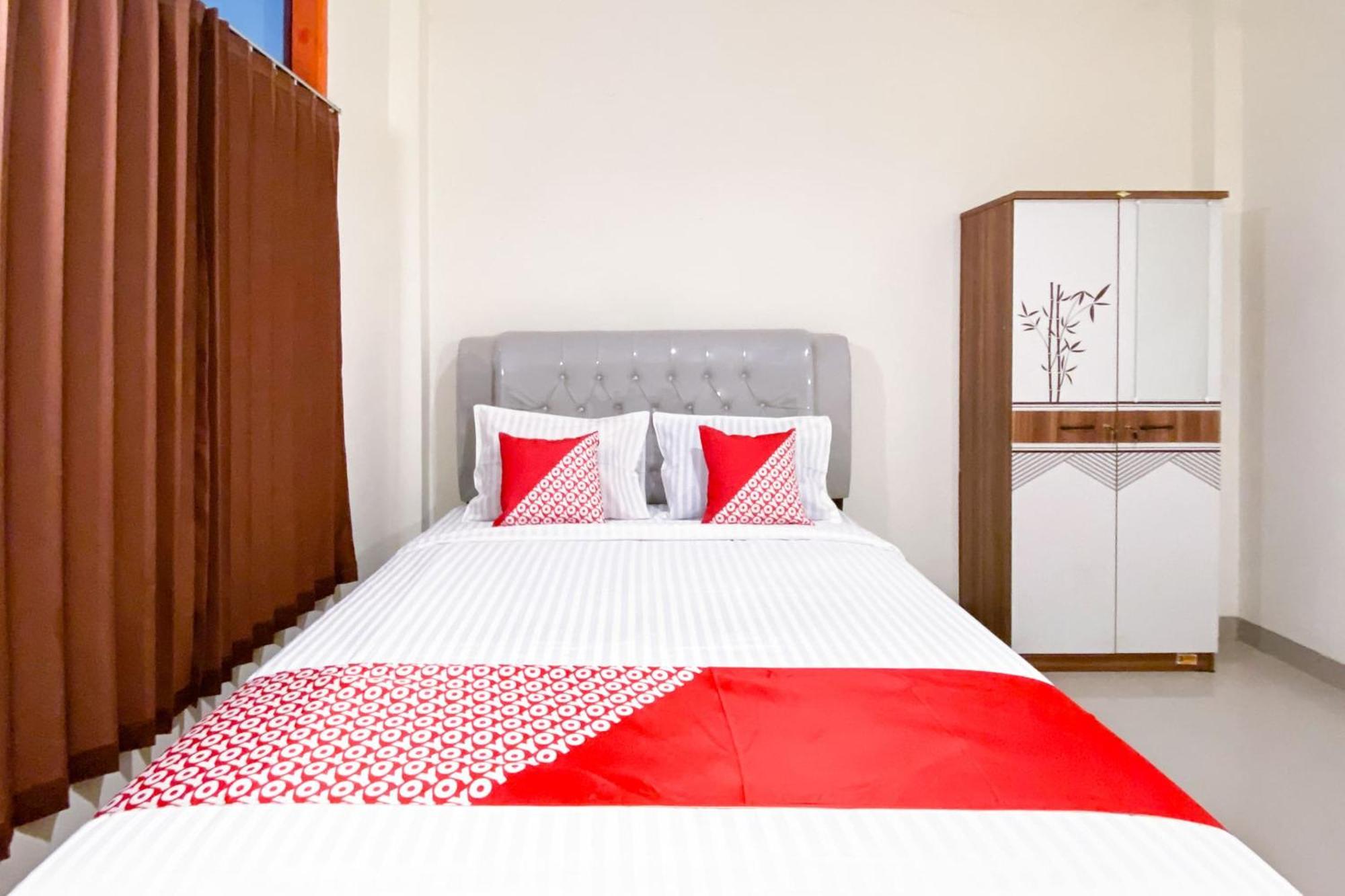 פדאנג Falah Residence Syariah מראה חיצוני תמונה