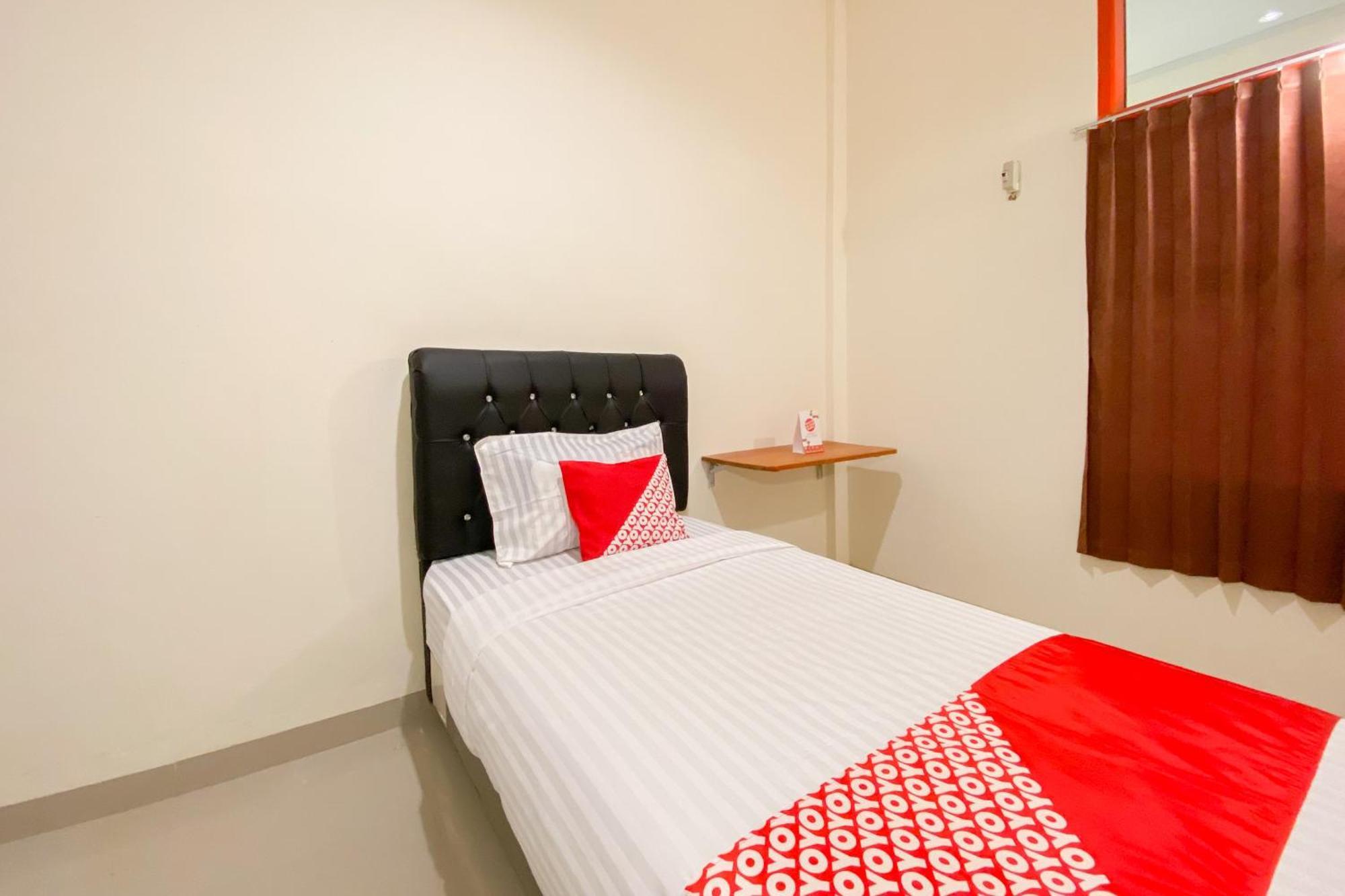 פדאנג Falah Residence Syariah מראה חיצוני תמונה