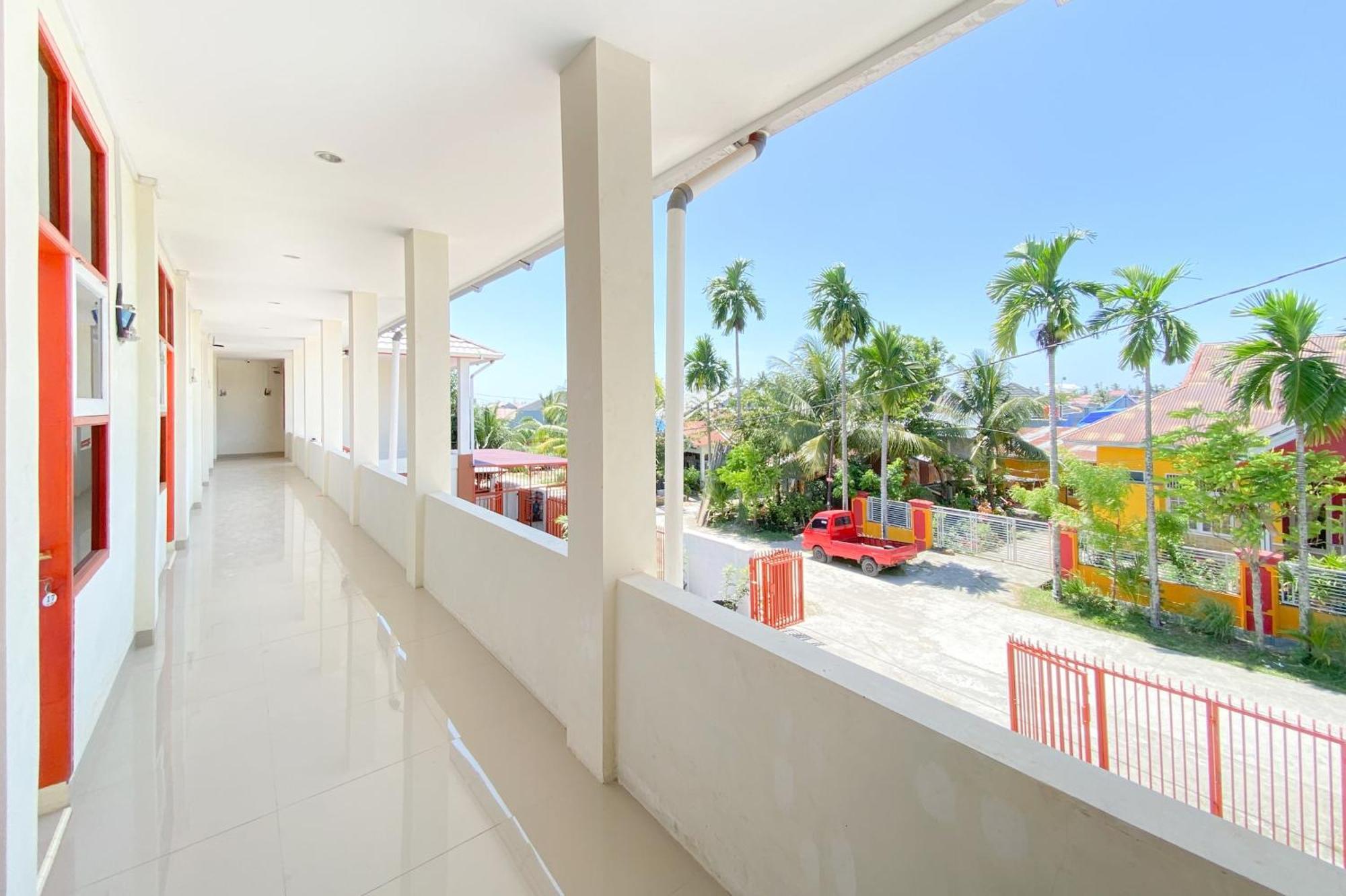 פדאנג Falah Residence Syariah מראה חיצוני תמונה